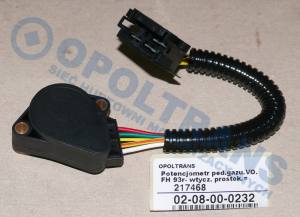 02-08-00-0232 - Potencjometr pedału gazu Volvo FH 93r- wtyczka prostokątna =
